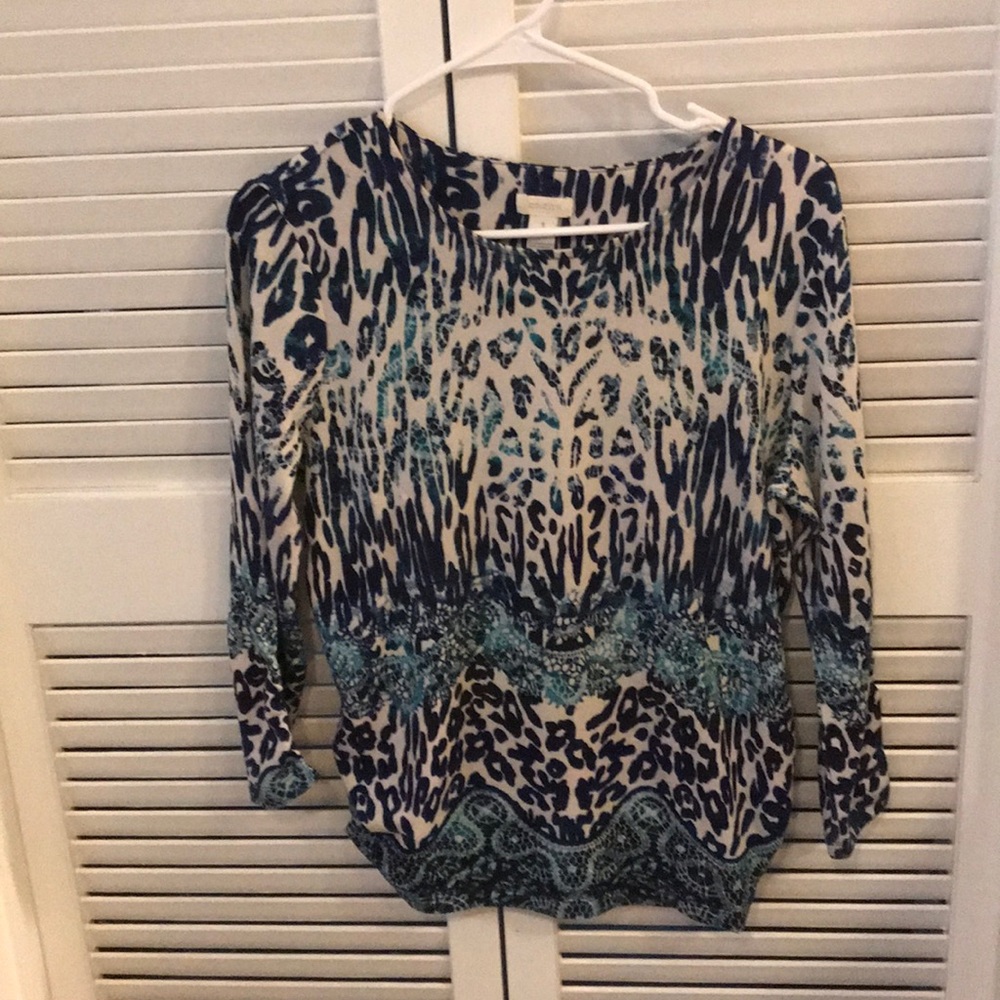 Lightweight sweater